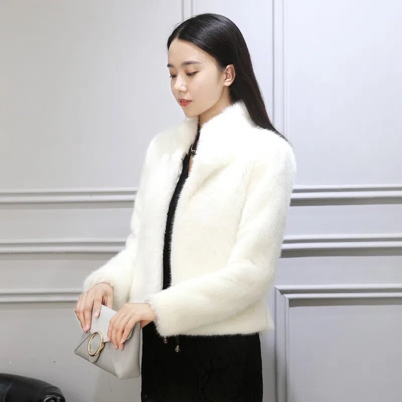 Mantel Bulu Palsu Wanita Mantel Mewah Berbulu 2022 Pakaian Luar Hangat Mode Baru Jaket Mantel Bulu Imitasi Pendek Wanita Musim Gugur Musim Dingin