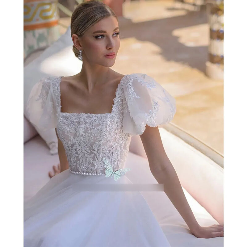 ชุดแต่งงานทรงเอไลน์สง่างามชุดแต่งงานเจ้าสาวแขนสั้นคอเหลี่ยมชุดแต่งงานผ้าทูลเลเดรสโบโฮยาว