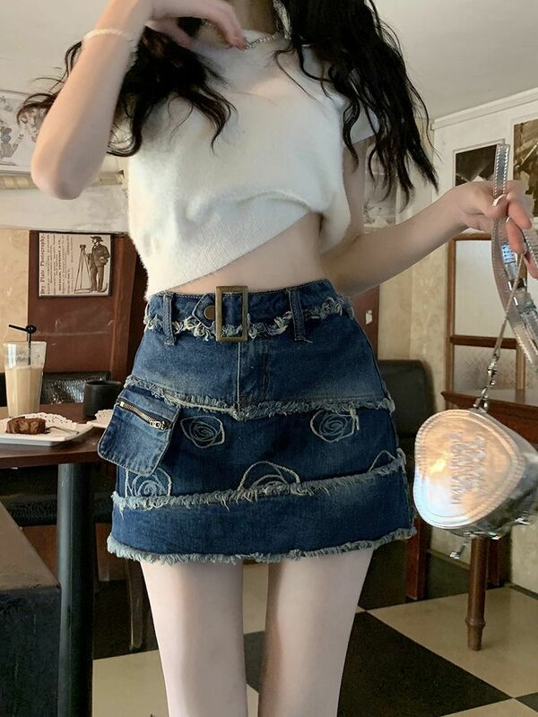 Falda vaquera con borde crudo para mujer, minifalda Vintage desgastada, diseño de verano, falda Coreana de cintura alta con pantalones cortos, 2024