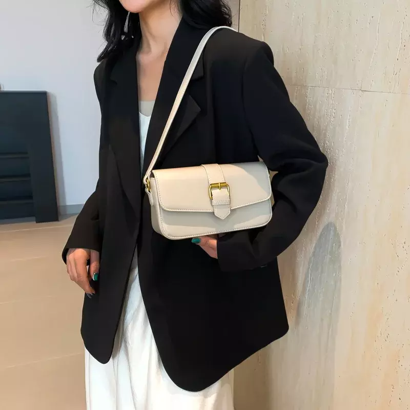 Bolsa de ombro de couro PU pequena para mulheres, design de cinto retrô, moda coreana, bolsas e bolsas femininas, Y2K, 2024