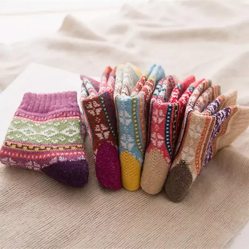 5 Pairs/ Lot Pack Women Socks Autumn Winter Snow Thickened Thermal Warm Folk-custom Retro Nordic Style Wool Socks Christmas Gift