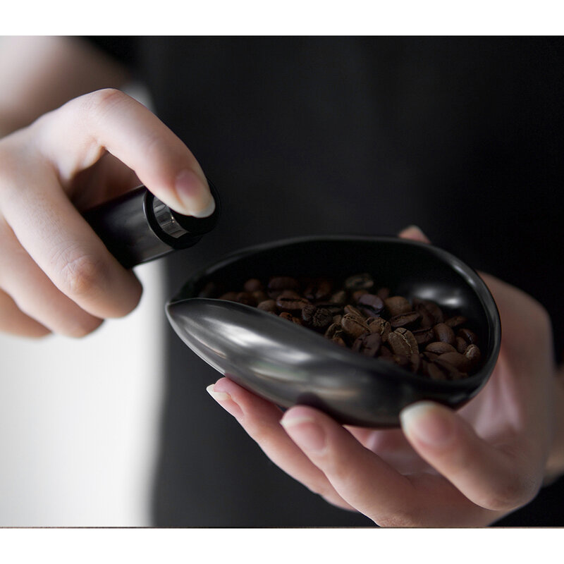 바리스타용 커피 원두 도징 컵 트레이 및 스프레이 에스프레소 커피 액세서리