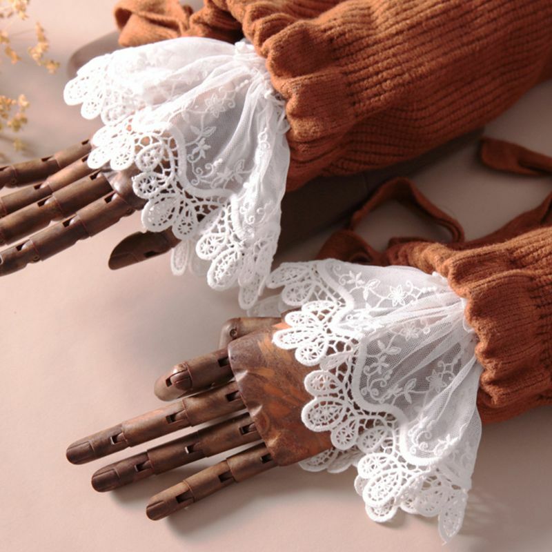 Sweter damski imitacją rękawów drążą szydełkowe kwieciste koronkowe mankiety rogami hafty falbanki elastyczne na