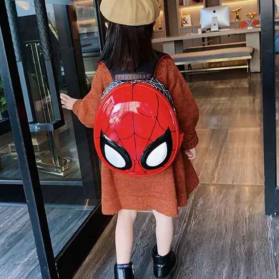 Lekki plecak Marvel dla dzieci nowy uroczy kreskówka chłopcy dziewczyny Spiderman tornistry uczniowie moda torba na ramię wysokiej jakości