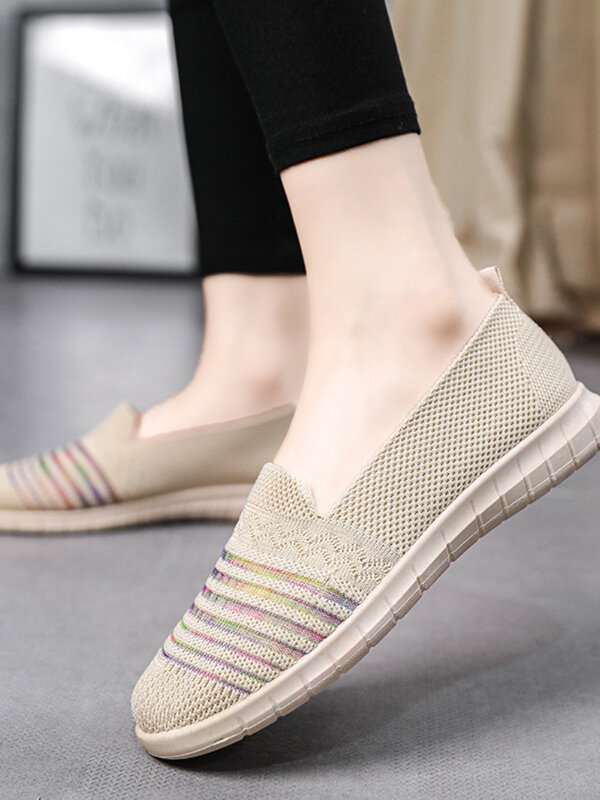 Casual Breathable Women Flats Shoes Fashion Quality Slip-on Footwear Outdoor Lightweight Sneaker Comfort Wear-resisting New 2022