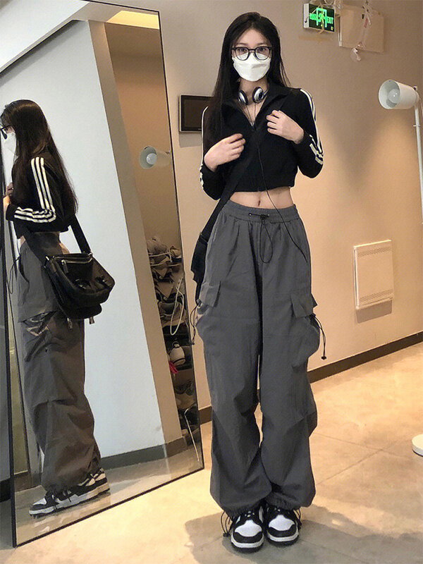 Spadochron w stylu Harajuku spodnie do biegania kobiety Techwear Cargo koreański dla męskie spodnie dresowe z szerokimi nogawkami spodnie do biegania ubrania streetwear
