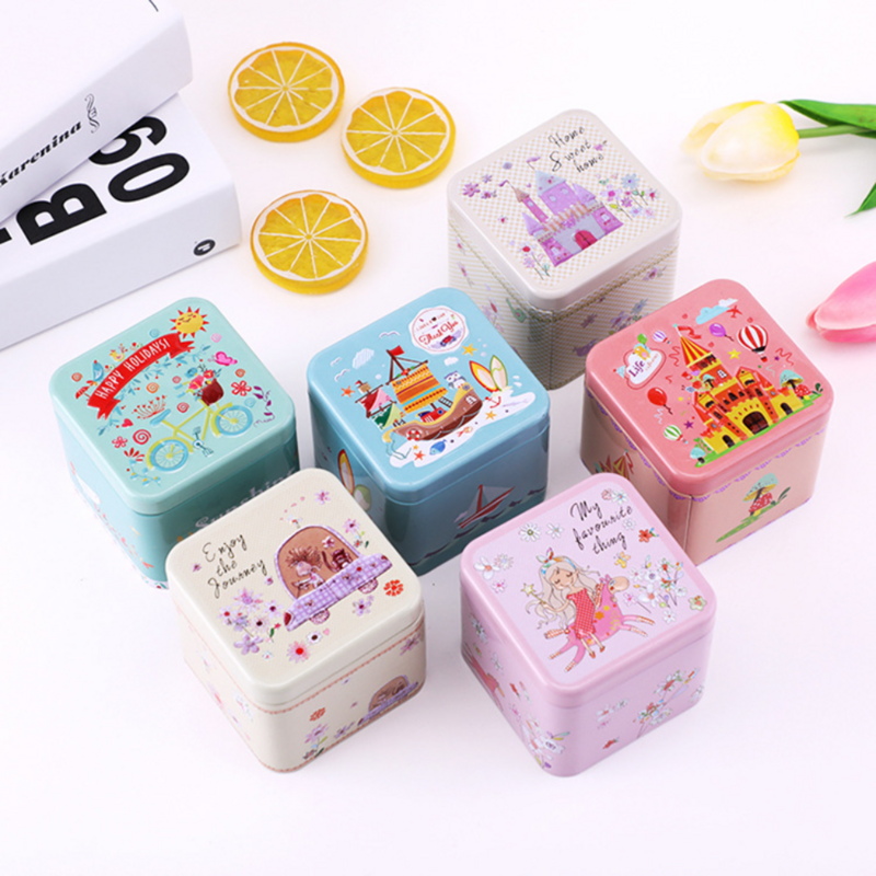 Kolorowe metalowe Mini kwadratowa puszka Cartoon Carving Box dla dzieci cukierkowe koraliki monety kolczyki zamknięte opakowanie-słoik do przechowywania prezentów