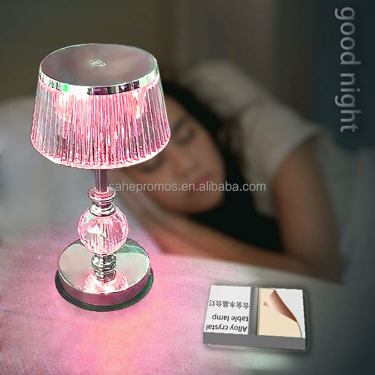 Металлическая акриловая атмосферная лампа для спальни, скандинавский светодиодный Железный модный Настольный светильник с сенсорным затемнением, защита глаз, гриб, настольная лампа