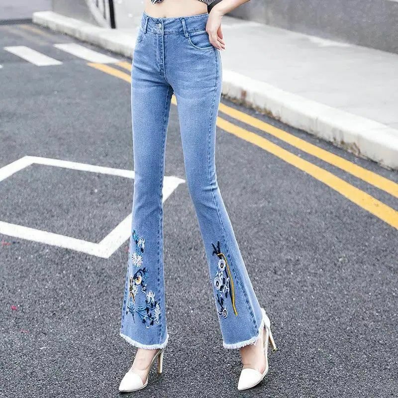 Hoge Taille Afslankende Vrouwen Cropped Flare Jeans Lente Zomer Koreaanse Nieuwe Slanke Bloemen Borduurwerk Ruwe Rand Casual Denim Broek
