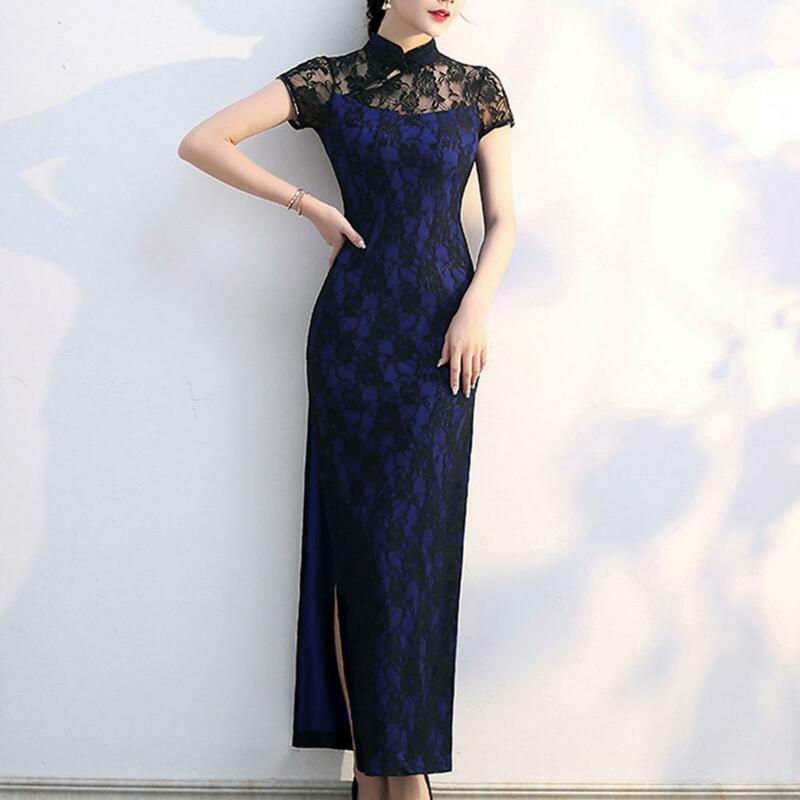 شيونغسام من الدانتيل الصيني الكلاسيكي الأنيق للنساء ، فستان طويل بياقة قائمة للسيدات ، انقسام جانبي ، كلاسيكي