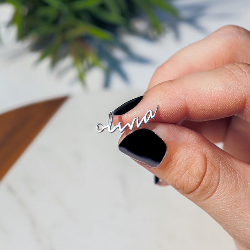 Anting-anting baja tahan karat nama personalisasi untuk wanita anting-anting kancing tusuk huruf papan nama kustom hadiah perhiasan modis