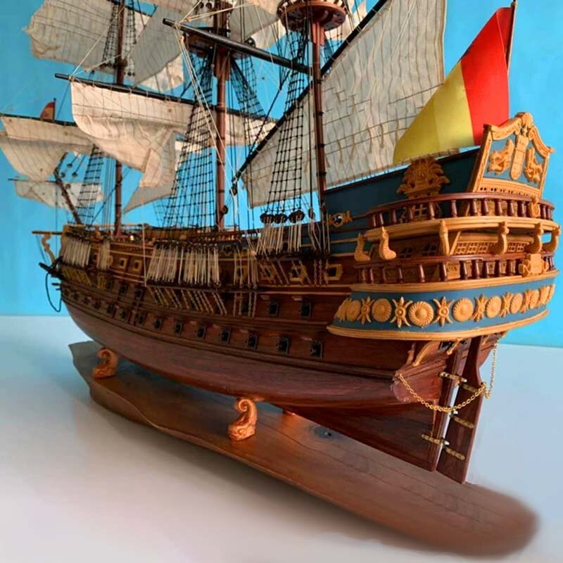 Navio à vela de madeira modelo, Battleship espanhol modelo, San Felipe, jacarandá acabado, ornamentos