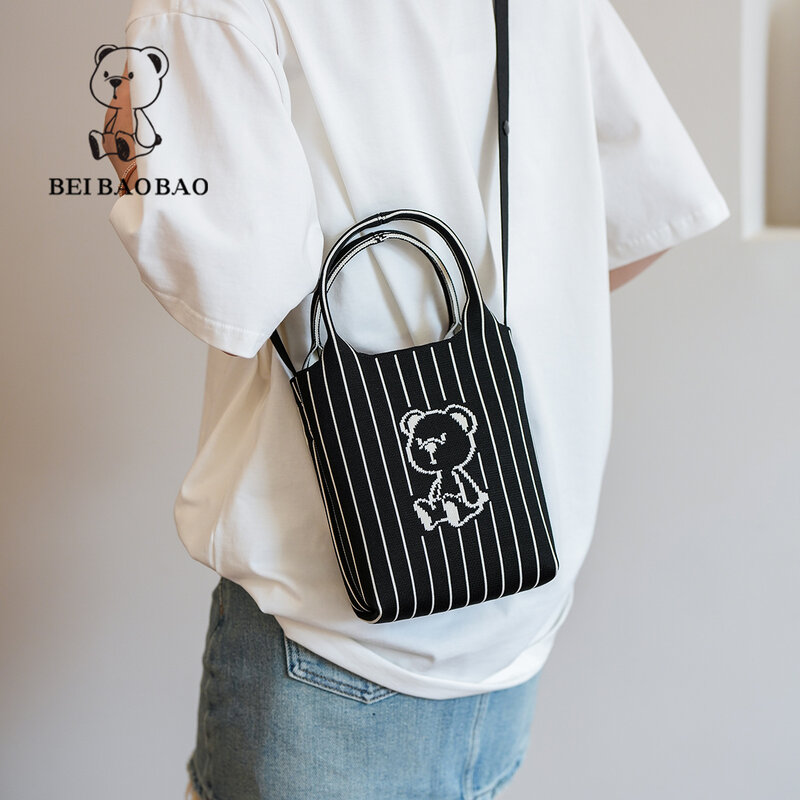 Новинка 2024, женская сумка Beibaobao, Повседневная модная сумка через плечо, Холщовая Сумка с мультяшным изображением маленького медведя, сумка для телефона