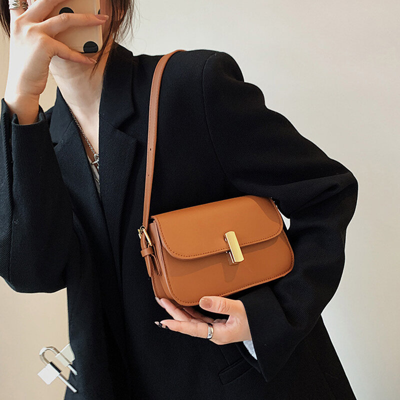 المرأة حقيبة العلامة التجارية مصمم الأزياء رفرف غلق بمشبك حقائب حقيبة كتف جلدية PU الكورية بلون عارضة مربع أكياس الإناث