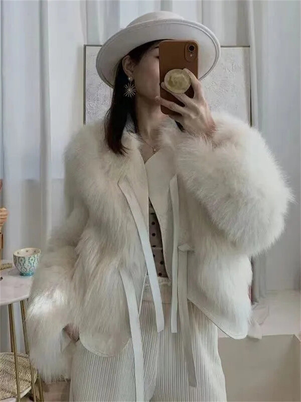 Abrigos cortos de piel sintética para mujer, chaquetas cálidas con cordones de imitación de zorro, ropa de abrigo de felpa suelta de moda coreana, Casaco peludo de lujo para invierno