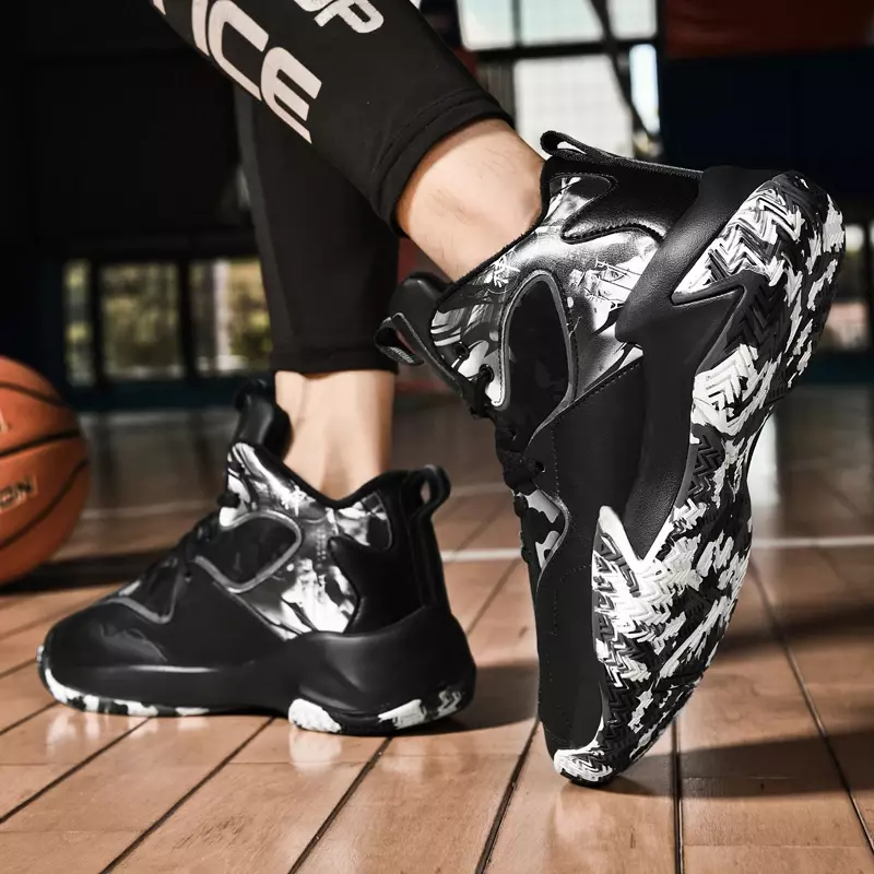 Scarpe per uomo 2023 marca scarpe vulcanizzate da uomo incrociate nuova decorazione in metallo vendita calda Sneakers Casual traspiranti a testa tonda