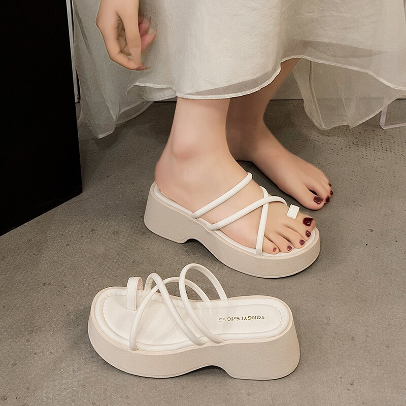 Srebrne koturny pantofle damskie wysokie obcasy na platformie letnie damskie sandały 2024 nowy szary pas krzyżykowy buty outdoorowe zapatyllas Mujer