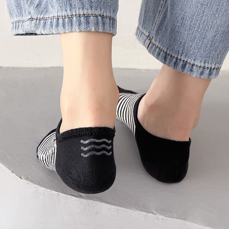 4 pares de alta qualidade das mulheres verão listrado meias de algodão fino confortável respirável invisível silicone anti-skid barco meias