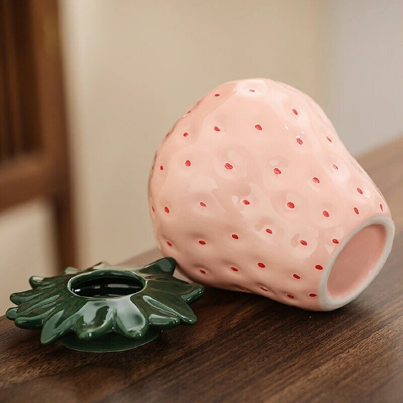 Cartoon Strawberry Vase Strawberry-shaped Ceramic Vase Floral Accessories Fruit Pots Flowerpots Home Decoration Accessories New