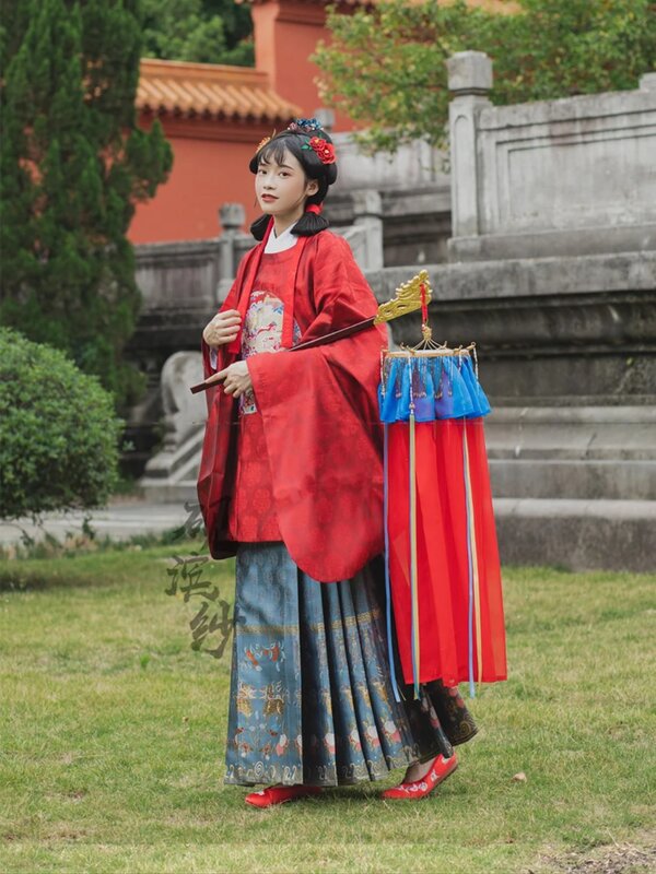 YanBinSha Ming Dynasty Hanfu Robe Women Men Traditional Chinsese Style Rabbit Dragon Elements Round Collar Big Sleeve Coat