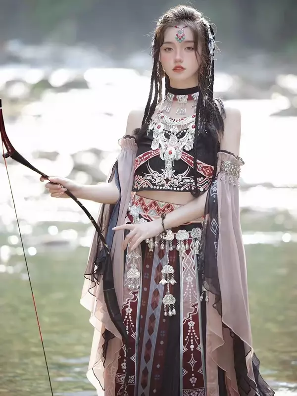 Yunnan Lijiang pakaian gaya eksotis wanita, pakaian kuno Hanfu baru dewasa hitam Miao Hani musim semi dan musim gugur gaya Cina