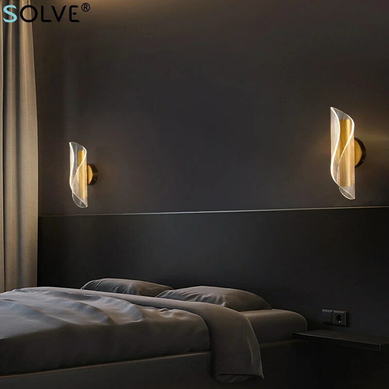 북유럽 조명 럭셔리 LED 벽 조명 골드 3 색 조명 크리 에이 티브 아크릴 침실 머리맡 램프 거실 발코니 장식 램프