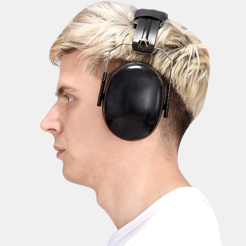 Headphone pengurang kebisingan dengan Headband dapat diatur penutup telinga untuk konser udara menunjukkan kembang api