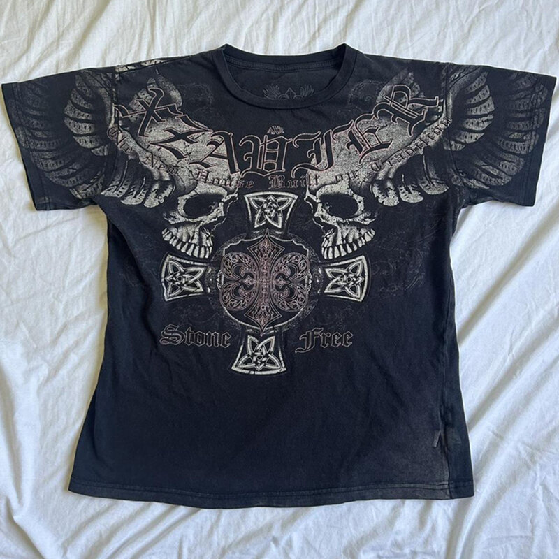 Camiseta gótica de estética de los años 2000 para mujer, remera Retro Y2K Grunge con calaveras y alas, Tops cortos con estampado gráfico Indie, camiseta de manga corta para mujer