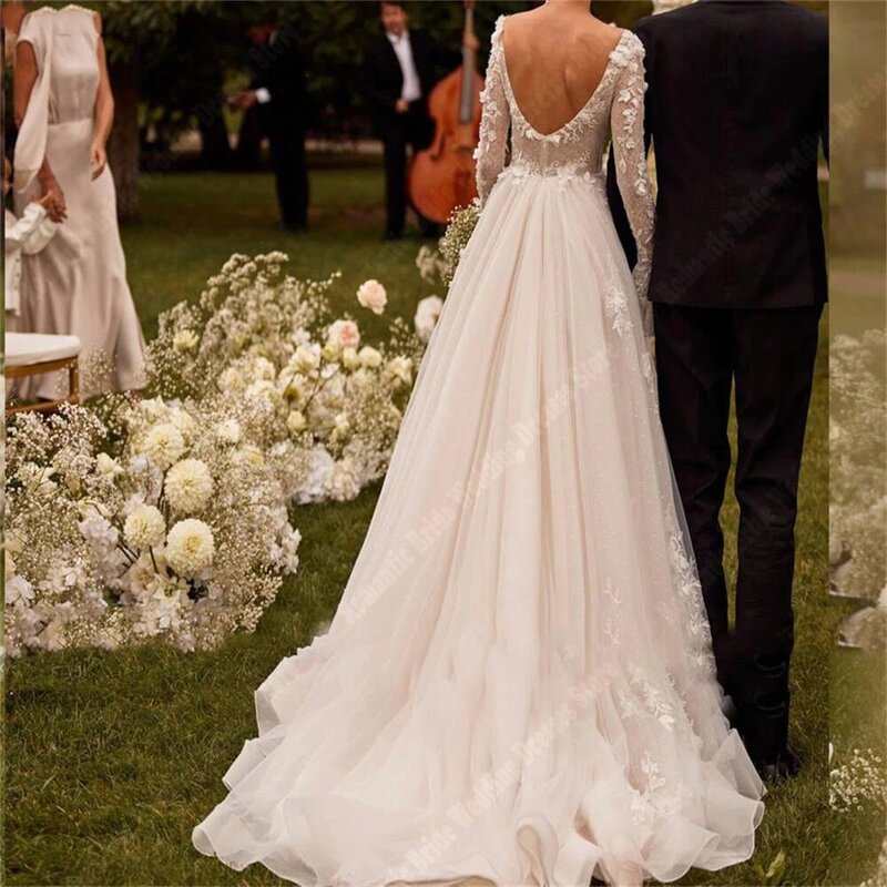 심플한 A 라인 레이디 웨딩 드레스, 맞춤형 V 넥, 긴 트럼펫 소매, 신부 가운, 빛나는 데칼, 장식 로브