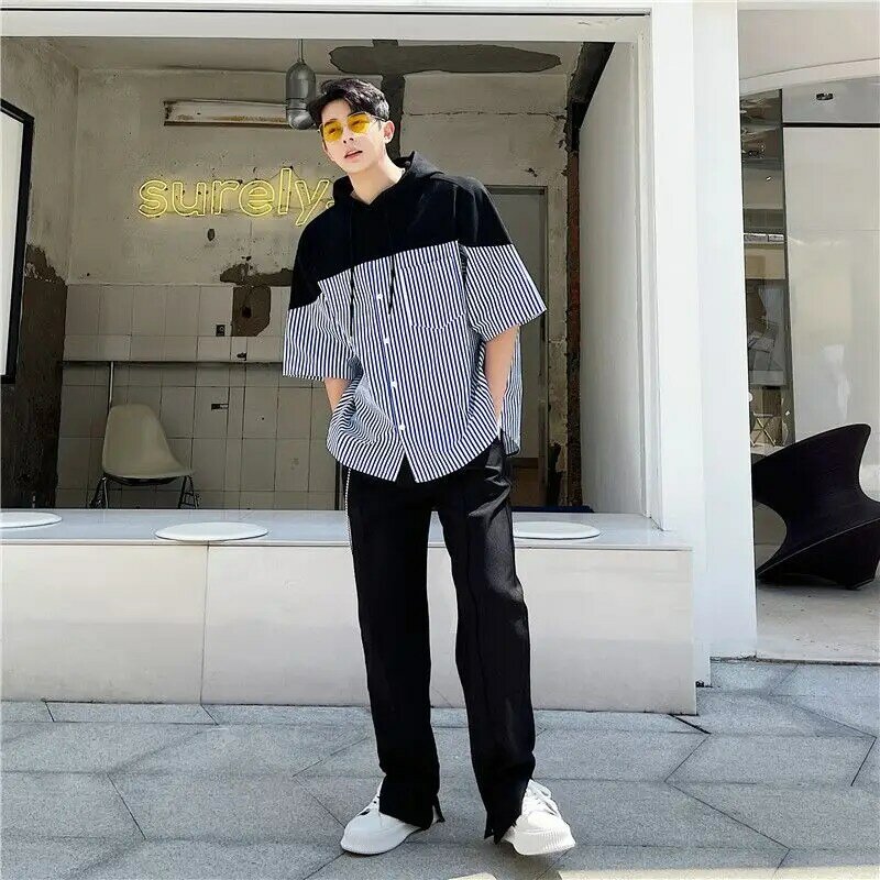 W koreańskim stylu na lato cienka, przystojna koszula w paski dla mężczyzn z krótkim rękawem niszowa styl Hong Kong koszula patchworkowa luźna bluza z kapturem