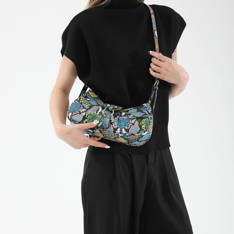 Красочные Полуободковые сумки через плечо 2024, новая текстурная сумка через плечо в западном стиле со змеиным рисунком и кошелек