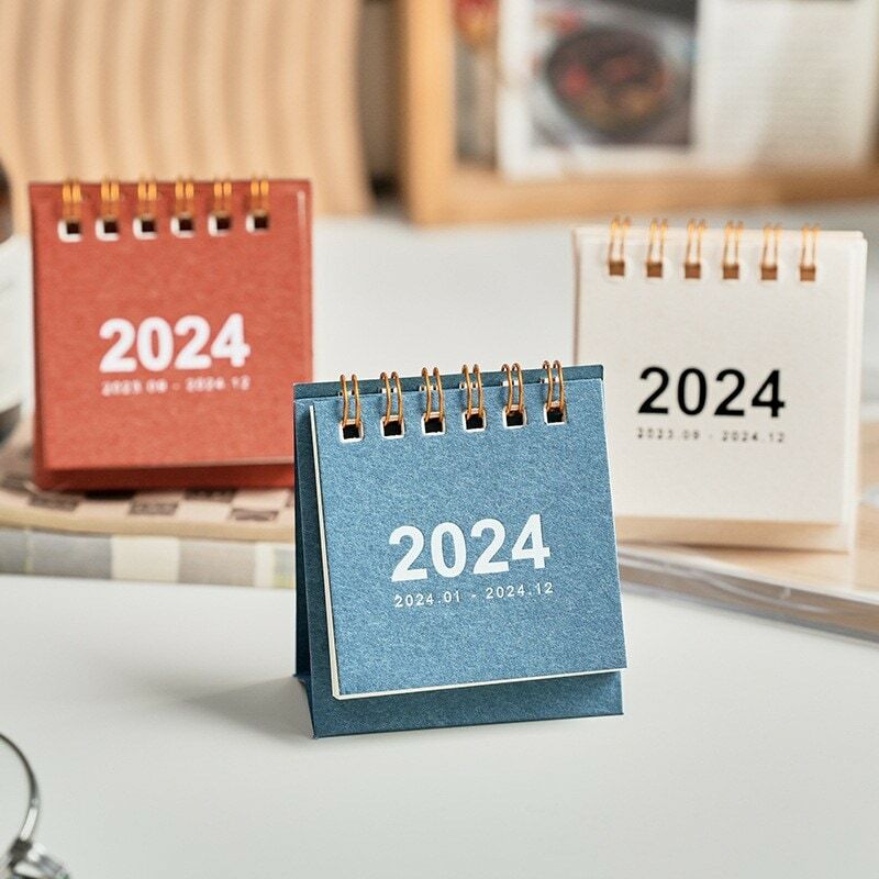 Mini Calendario de escritorio con tapa, calendario mensual de moda, planificador de horario para el hogar, escuela, oficina, decoración de escritorio, 2024