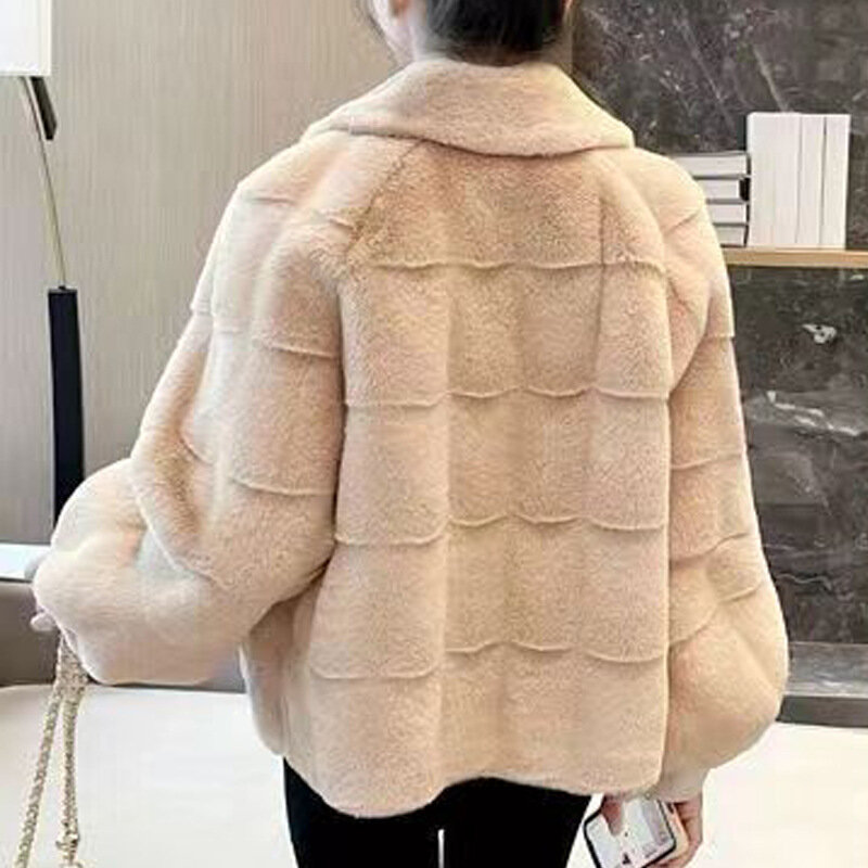Abrigo corto de piel para mujer, Abrigo acolchado de terciopelo de visón de imitación, holgado, estilo occidental, novedad de 2022
