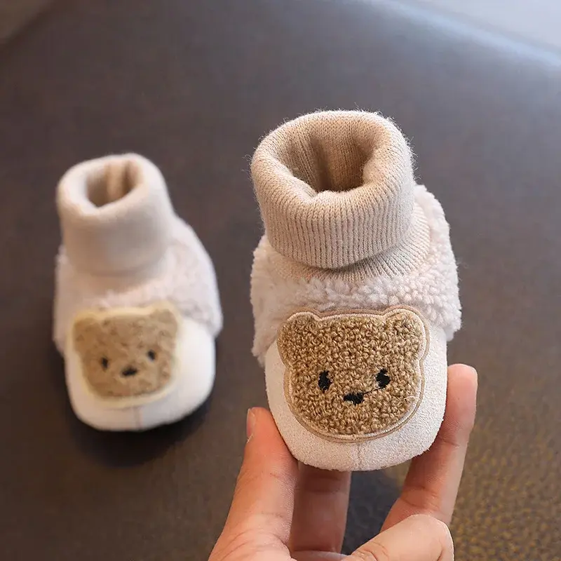 Детская обувь на мягкой подошве для малышей 1 год новорожденных мальчиков и девочек утолщенная и теплая осенне-зимняя не падает