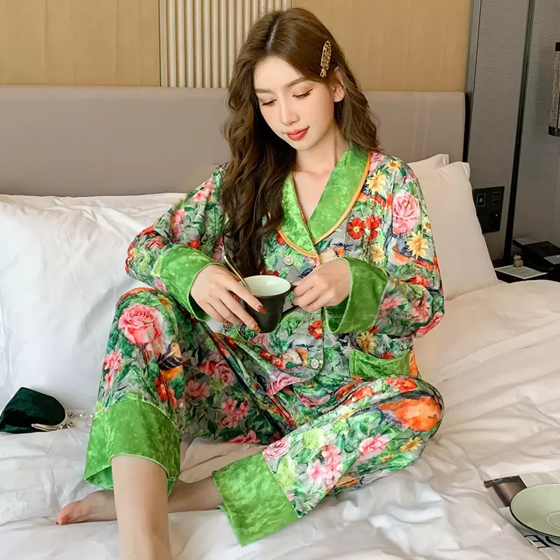 Pajamas Women's Velvet Long-sleeved Pajamas Pajamas Suit Cartoon Printed Fashion High-grade Can Be Worn Outside Home Wear Pajama
