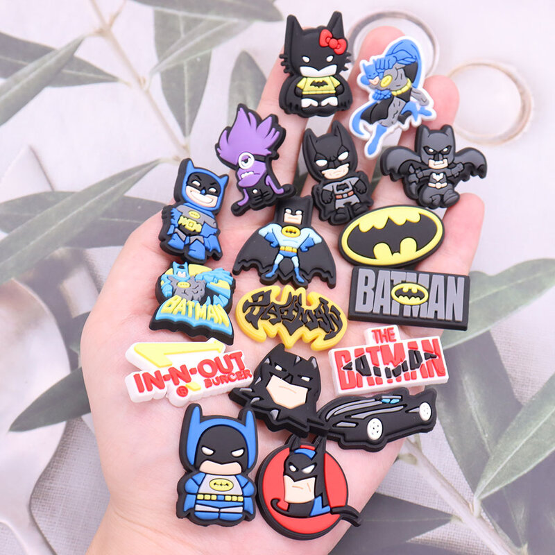 1-15Pcs Hero Batman Super Car sandali in PVC ciondoli per scarpe ragazzi zoccoli fibbia accessori fai da te Cool bambini regali per feste