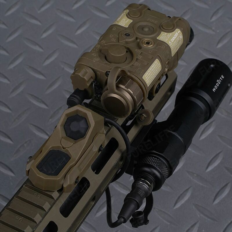 Tactical AXON Remote In-Line Dual Function pressostato torcia PEQ NGAL pulsante Laser SF/2.5/// spine gru