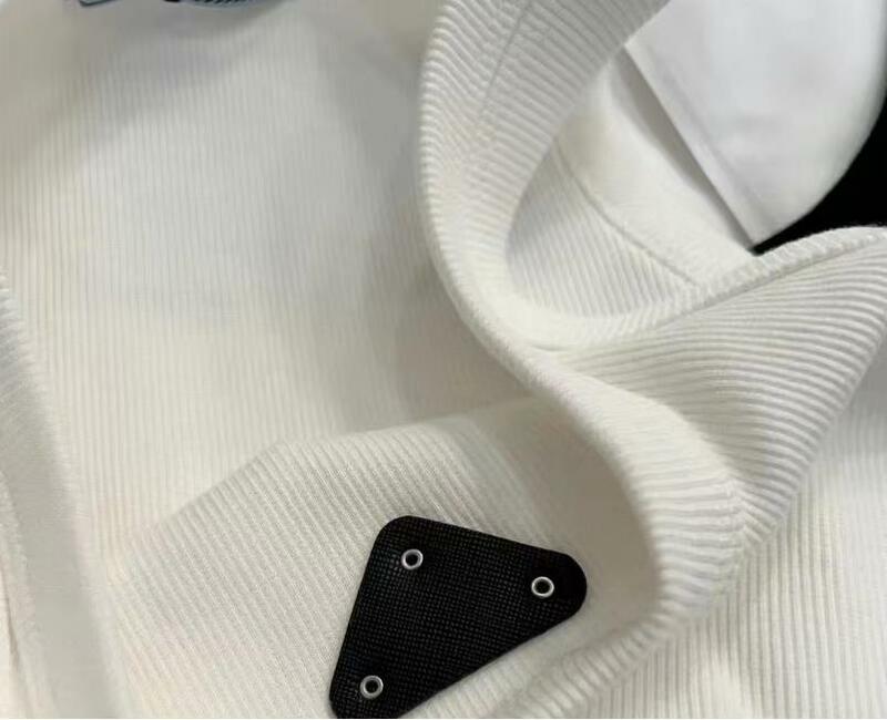 Colete de algodão feminino com decote em U, faixa de malha, novo logotipo triangular, alta qualidade, verão 2021