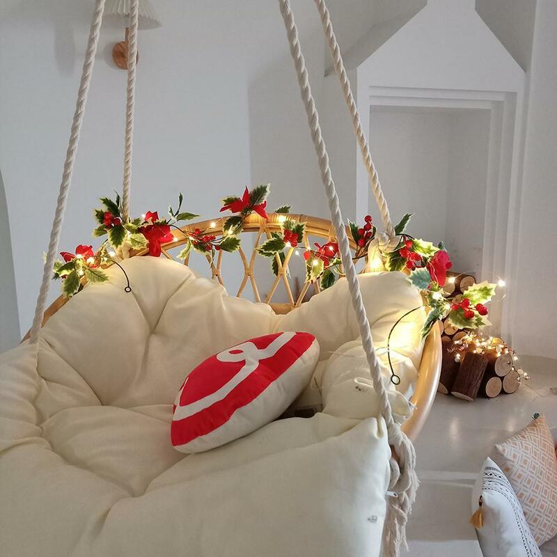 Luzes decorativas da corda da guirlanda de poinsettia artificial com rattan vermelho das bagas para a decoração do natal, a pilhas