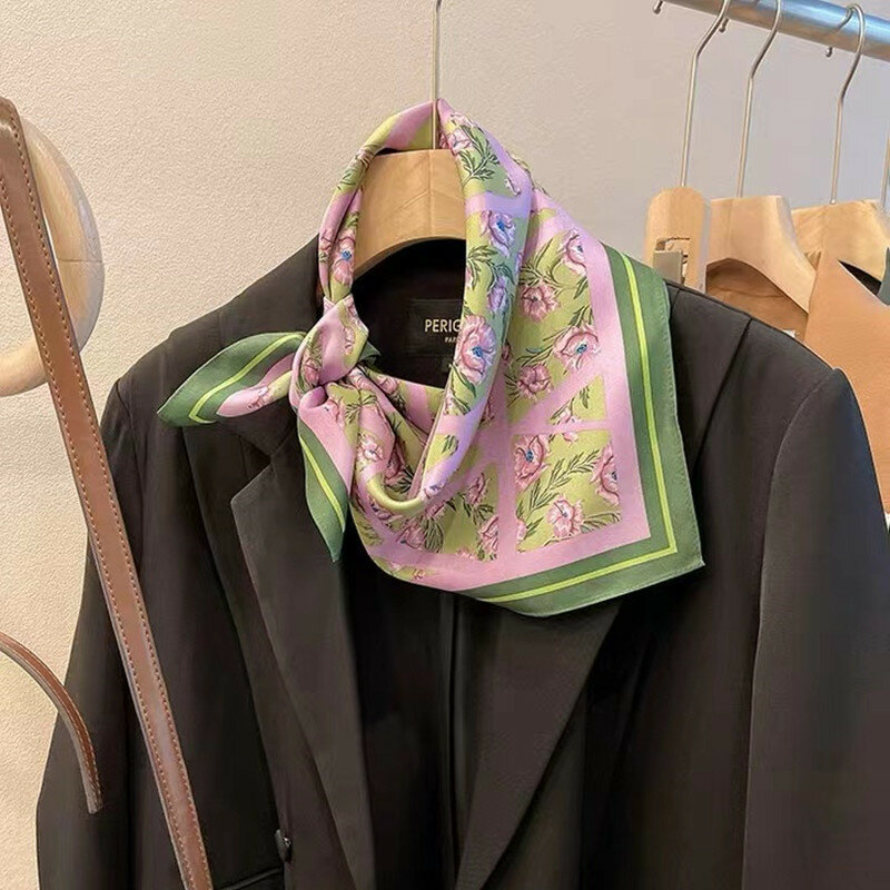 Pañuelo de seda de lujo para mujer, cinta con asa para bolso, bandana pequeña con estampado de gato, banda para el pelo, 2023