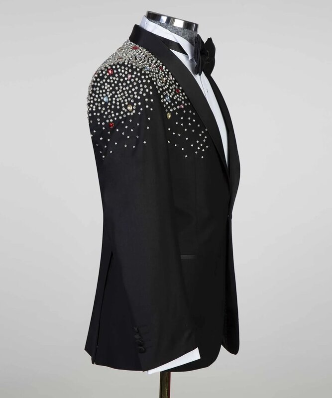 Wykwintne ślubne garnitury męskie szyte na miarę Tuxedo 2 szt. Z wielobarwnymi klejnotami marynarki spodnie marynarka Party piosenkarka pana młodego kostium
