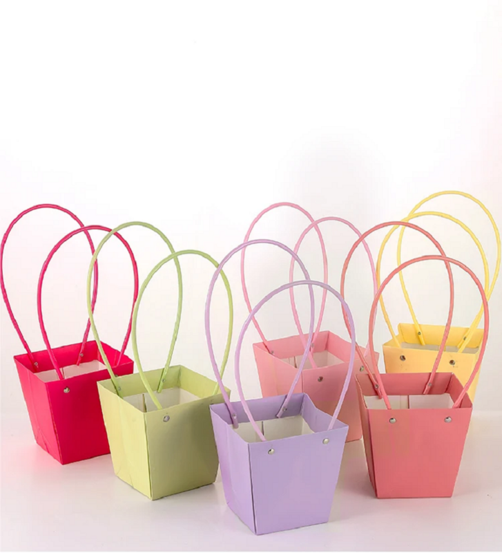 Bolsa de papel Kraft impermeável colorida, Handheld Gift Snack Bouquet Handbags, Festival Flower Gift Packaging Handbag, Novo