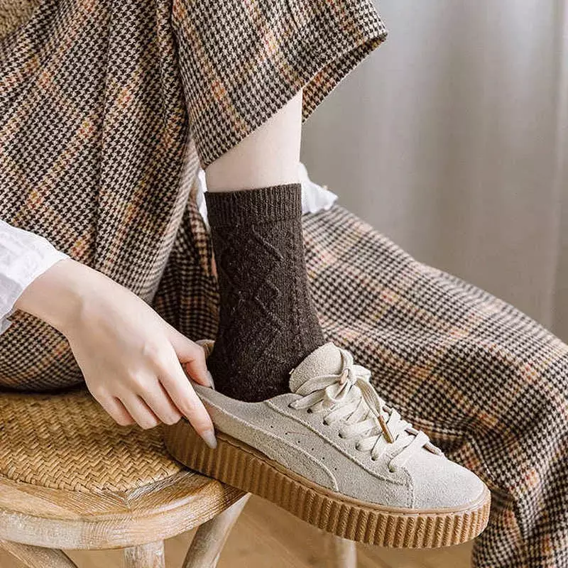 Meias de lã de cashmere de inverno infantil, estilo japonês, harajuku, retro, longas, térmicas, vintage, streetwear, meias, meninas