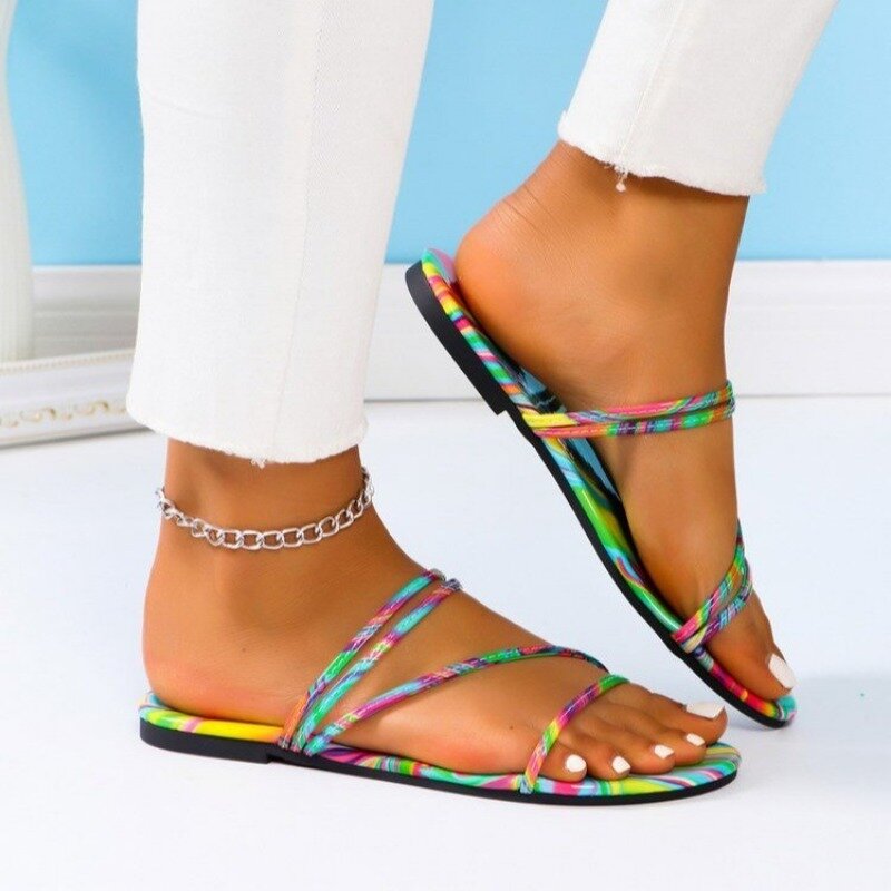 รองเท้าแตะสำหรับผู้หญิงรองเท้าส้นเตี้ยสำหรับผู้หญิงใหม่ฤดูร้อนรองเท้าแตะสไลด์ Sandal jepit Fashion รองเท้าแตะชายหาดของผู้หญิงรองเท้าแตะกลางแจ้ง