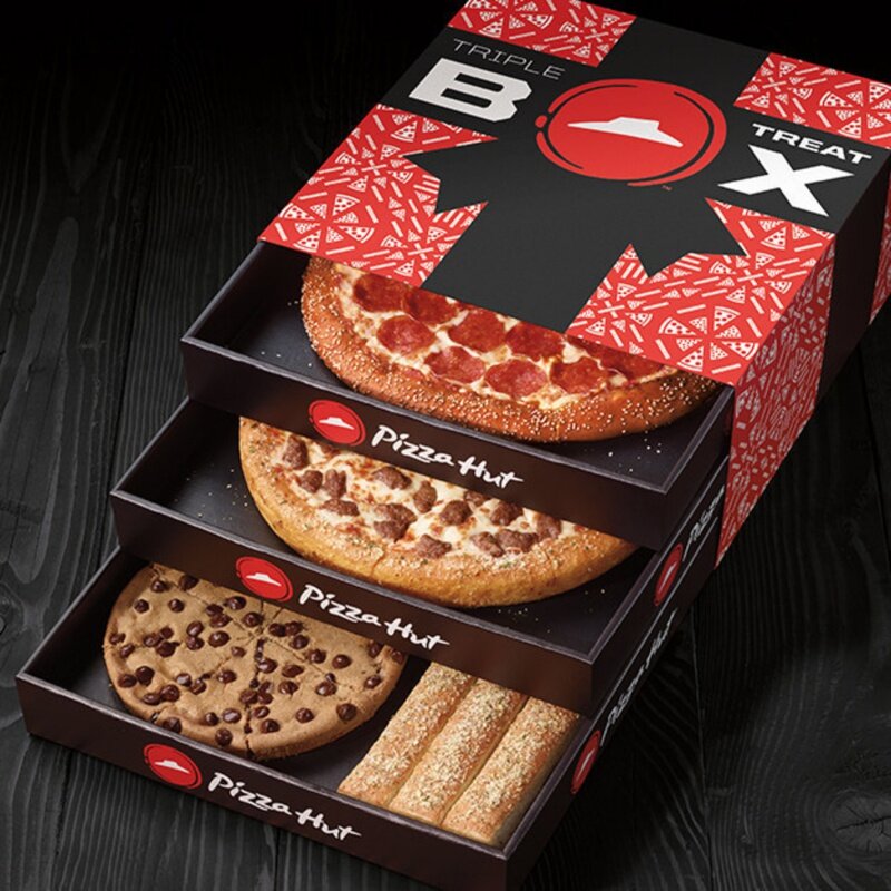 Spersonalizowany produkt dobrej jakości pudełko potrójnej pizzy z papieru pakowego na wynos