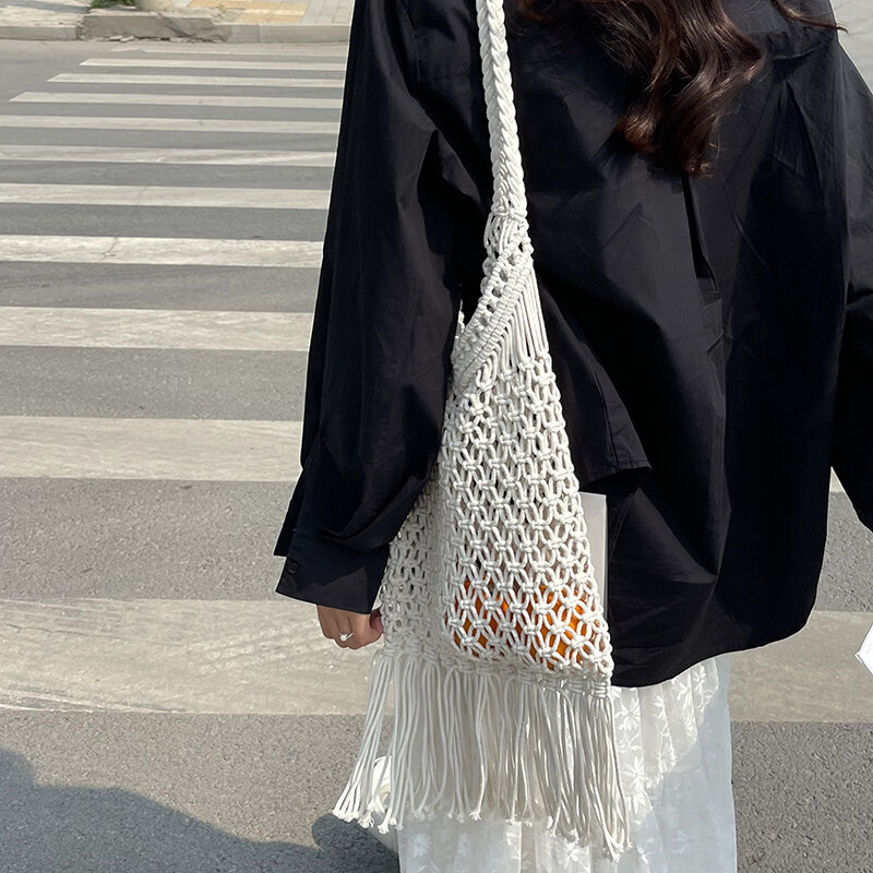 Women Bohemian Trendy Straw Bag Tassel Woven Shoulder Crossbody Bag 2024 New Fashion Casual Summer Travel Beach Bucket Bags