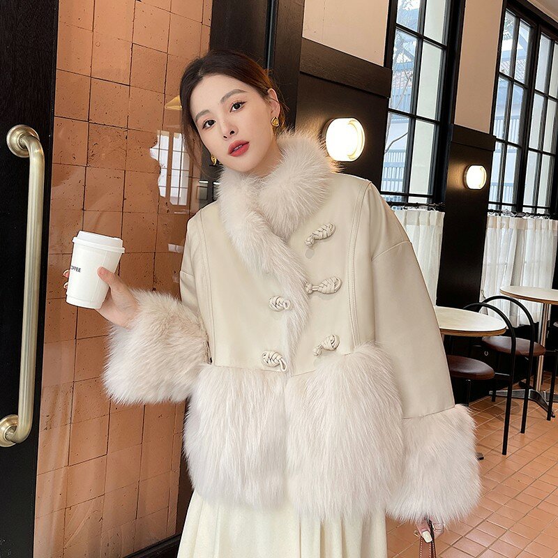 Fur Coat Women's Stand Collar Three-Button Thickened Warm Retro Chinese Style Stitching Sheepskin Fur Coat down Feather Liner1Pc