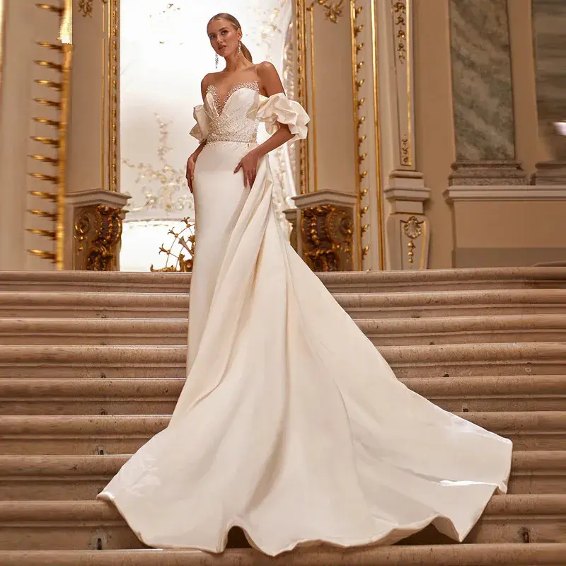 Luxurious sexy Mermaid Wedding dress V-neck Short sleeve Pearl illusion button removable train sleeve Beach bridal dress