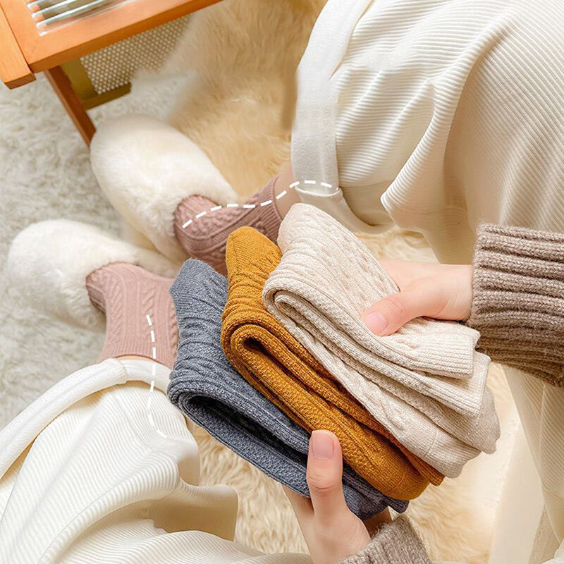 Retro Jacquard Cotton Socks Women Solid Color Casual Mid Tube Sock Autumn Winter Warm Socks Casual Harajuku Style Socks