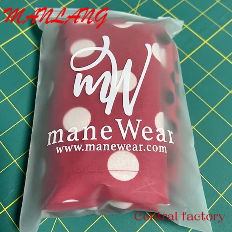 Полиэтиленовый пакет на молнии для одежды с принтом на заказ